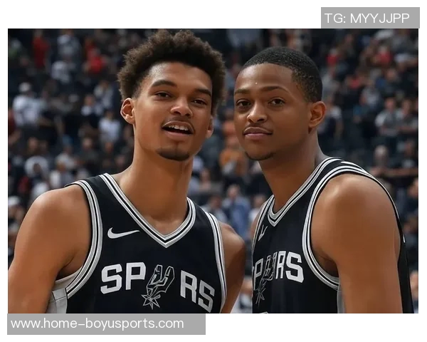 马刺迎来文班回归缺少福克斯首发阵容全新组合亮相 马刺迎来文班回归缺少福克斯首发阵容全新组合亮相