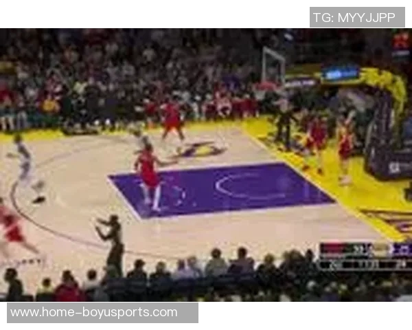 百分百命中率砍下25分13篮板现役仅六人能及一神人更是狂砍40分30篮板大三元